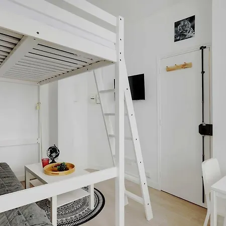 Cosy In Heart Of Batignolles Appartamento