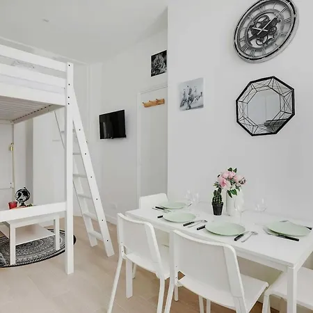 Appartamento Cosy In Heart Of Batignolles *